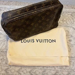 Authentic Louis Vuitton Trousse Toiletry Pouch 28 Monogram